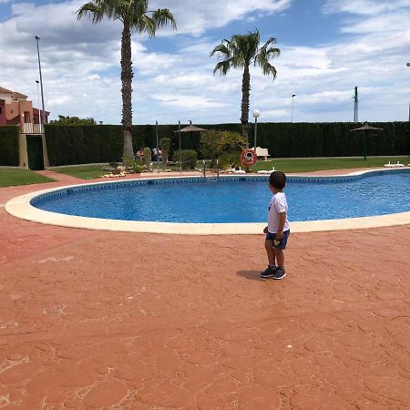 New Apartment In Torrevieja , Punta Prima Orihuela Costa With Pool オリウエラ エクステリア 写真