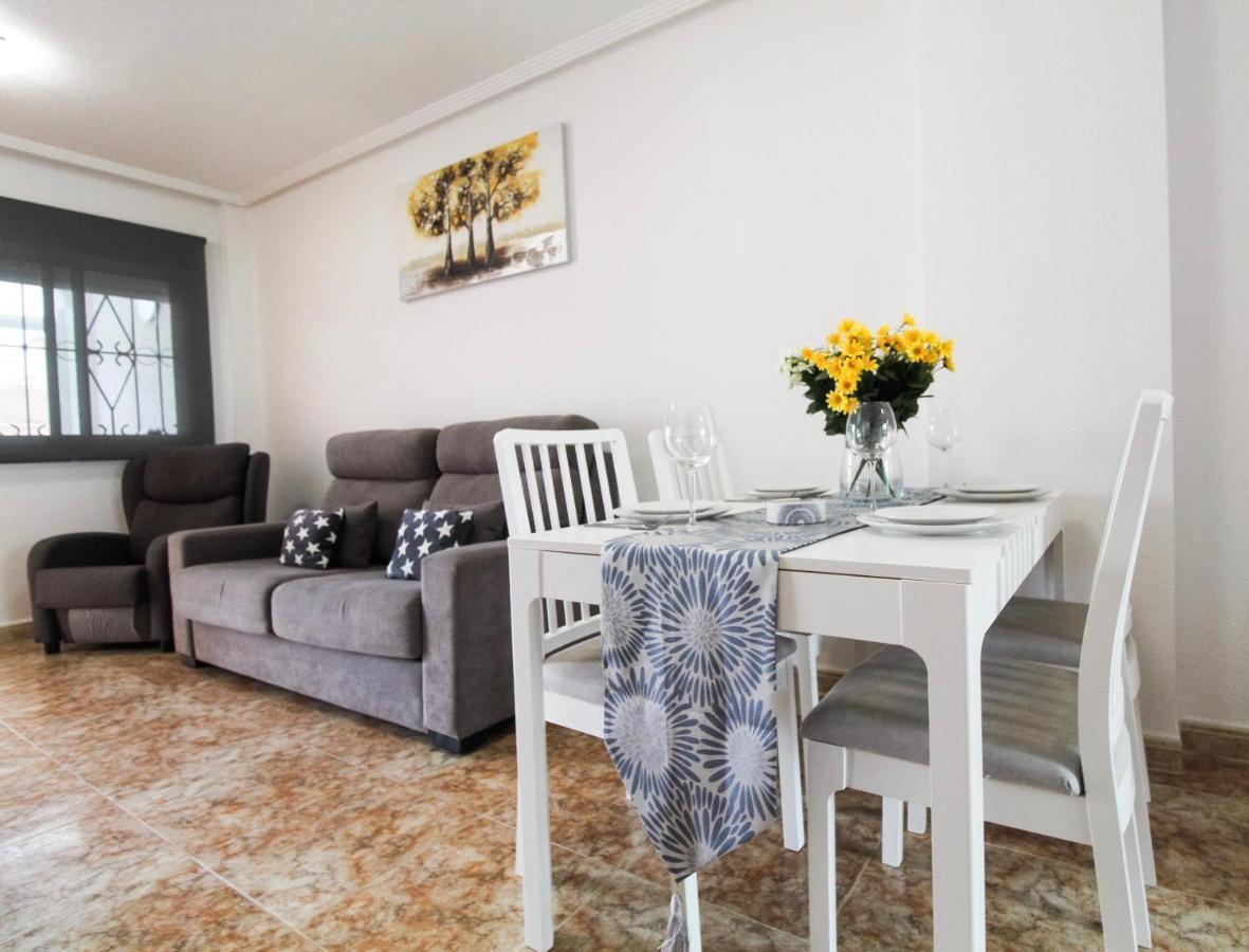 New Apartment In Torrevieja , Punta Prima Orihuela Costa With Pool オリウエラ エクステリア 写真