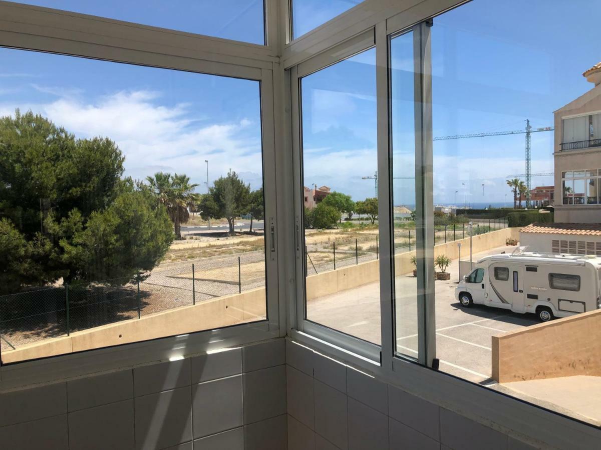 New Apartment In Torrevieja , Punta Prima Orihuela Costa With Pool オリウエラ エクステリア 写真