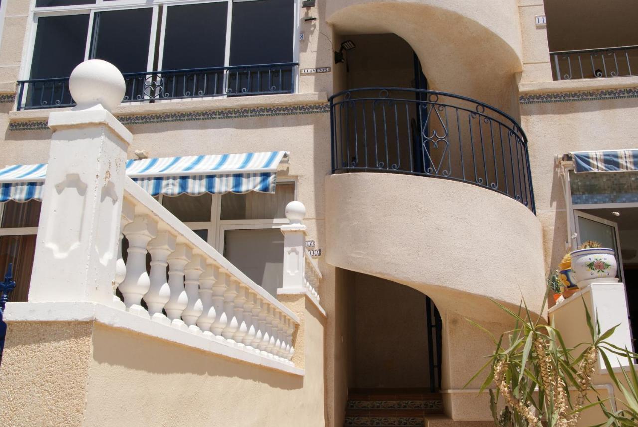 New Apartment In Torrevieja , Punta Prima Orihuela Costa With Pool オリウエラ エクステリア 写真