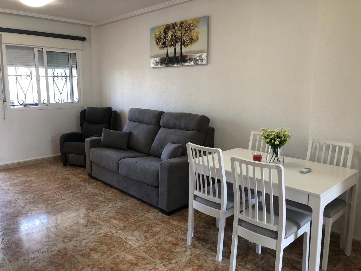 New Apartment In Torrevieja , Punta Prima Orihuela Costa With Pool オリウエラ エクステリア 写真
